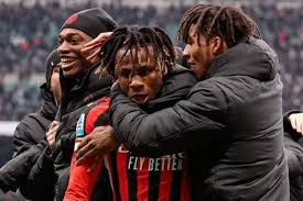 “Epic Comeback” AC Milan Menang Dramatis 3-2 Kontra Parma