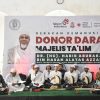 DONOR DARAH MT DR (HC) HABIB ABU BAKAR BIN HASAN AL-ATTAS AZZABIDI GANDENG PT.TELKOM MENGUMPULKAN 295 KANTONG DARAH DAN MENYALURKAN 2,5 TON BERAS KEPADA PARA PENDONOR